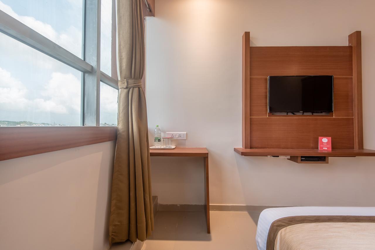 Oyo 9328 Empire Suite Navi Mumbai Exterior photo